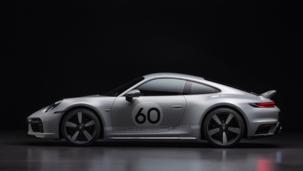 Jaunais “911 Sport Classic”: vēsturiski elementi mūsdienīgā ietērpā.