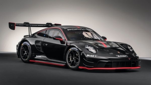 Debut for the newest generation of the Porsche 911 GT3 R