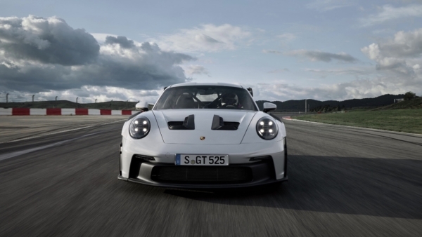 Purpose-built for performance: the new Porsche 911 GT3 RS