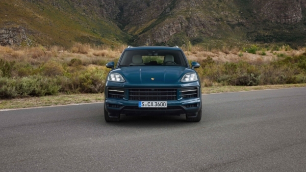 More luxury, more performance: Porsche presents the new Cayenne